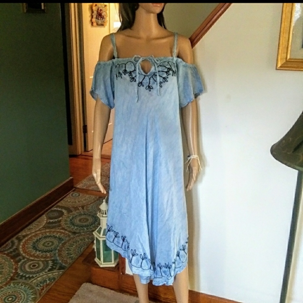 NWT flowy light weight dress free size